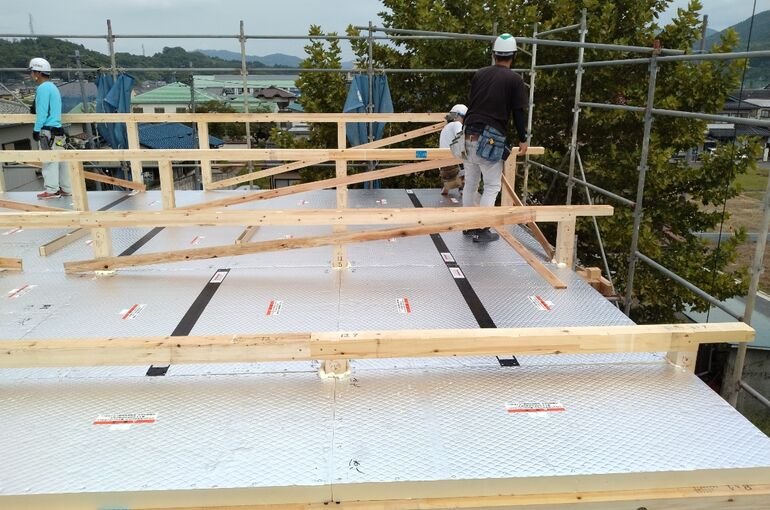 ウレタンパネル断熱材